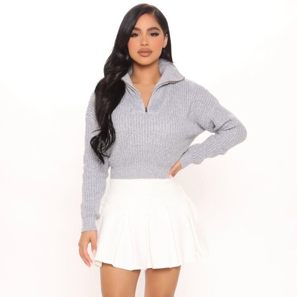 Fashion Nova | Cropped Knit Sweater | Medium | Grey - Picture 1 of 9